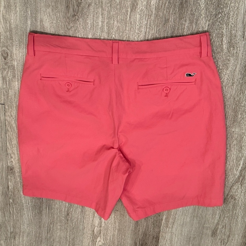 VINEYARD VINES 8" Performance Breaker Shorts Men's Size 32 Lobster Ree - Picture 12 of 13